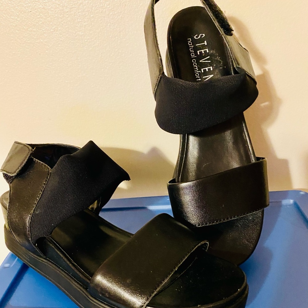Wedge Sandal - Picture 4 of 4